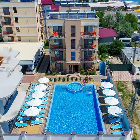 Hotel Grand More Zatoka Bagian luar foto