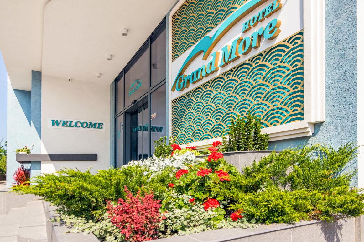 Hotel Grand More Zatoka Bagian luar foto